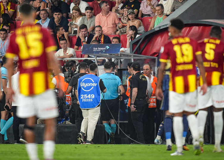 Fenerbahçe, Beşiktaş, Başakşehir... Göztepe 13 maçın 9'unda gol yemedi - Resim : 1