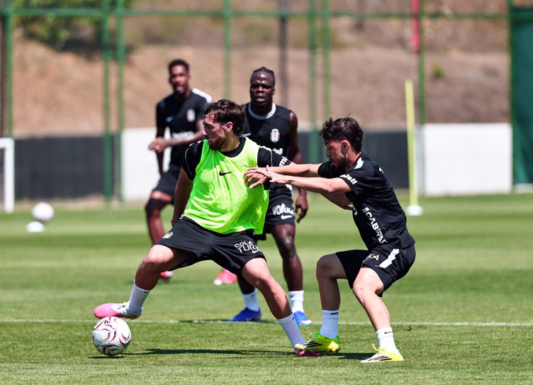 Beşiktaş'ın Midtjylland kadrosu belli oldu! Yeni transfer Trossard yok - Resim : 2