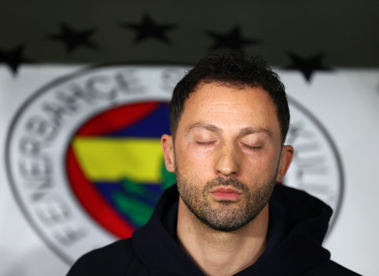 Tedesco camiayı ikiye böldü: Galatasaray derbisini kaybederse hemen gitsin! - Resim : 2