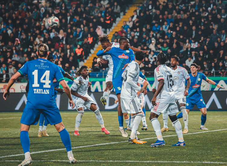 Asllani, Devis Vasquez, El Bilal Toure ve Jota Silva Beşiktaş'tan ayrıldı - Resim : 2