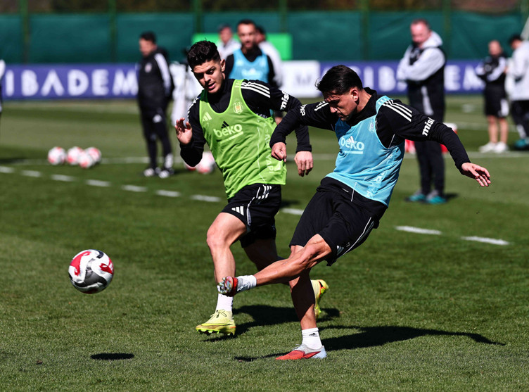 Beşiktaş; Rashica, Cengiz Ünder ve Vaclav Cerny ile yollarını ayıracak - Resim : 2
