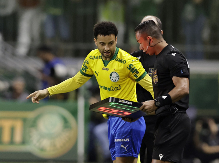 Jota Silva, Cengiz Ünder ve Cerny sallandı Serdal Adalı Paraguaylı yıldızla görüşmelere başladı - Resim : 1