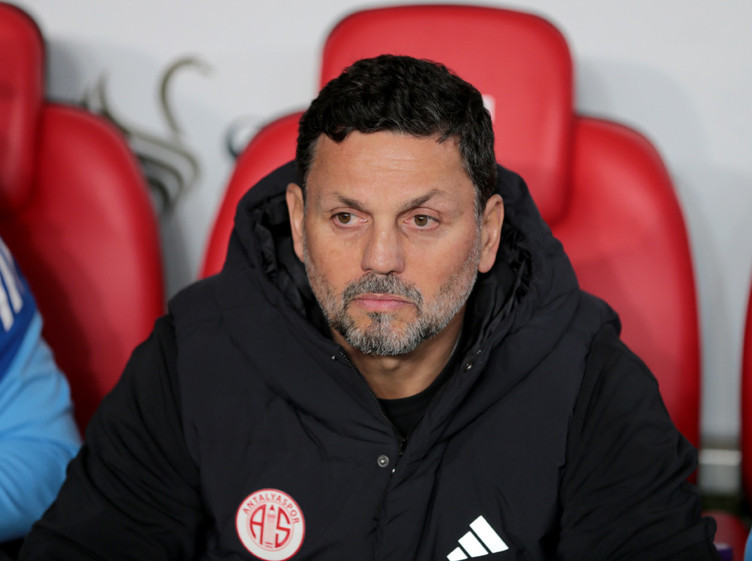 Antalyaspor'dan yeni teknik direktör açıklaması: Anlaşma sağlandı haberleri gerçek dışıdır - Resim : 2