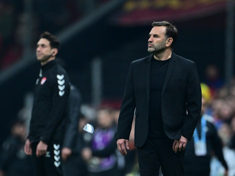 Dursun Özbek'ten hem Okan Buruk'a: Seninle 4. değil 5. şampiyonluğa yürüyeceğiz - Resim : 2