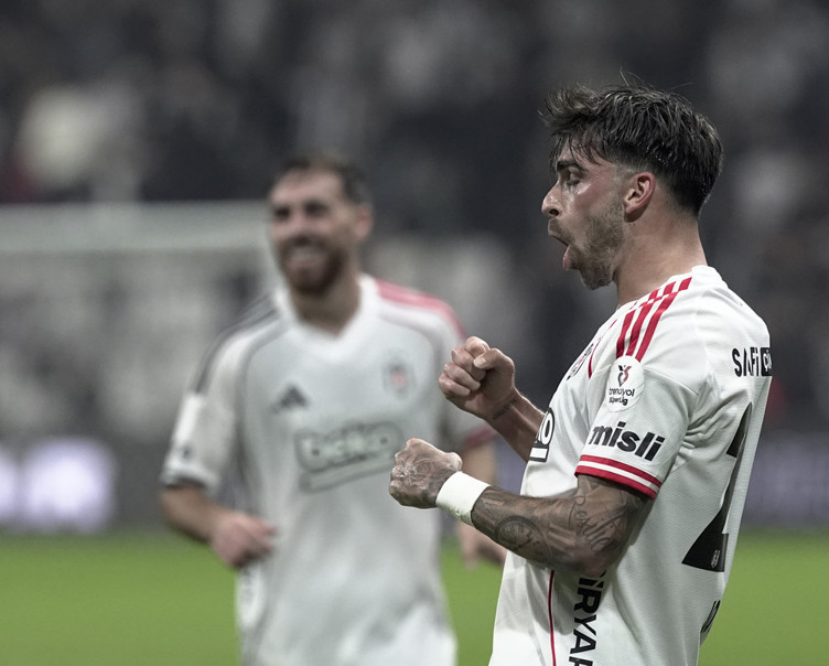 Sergen Yalçın son kararını verdi! Abraham kenara El Bilal Toure ve Jota Silva içeriye - Resim : 1