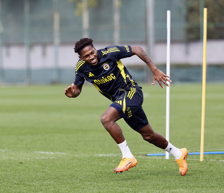Fenerbahçe'de ayrılık şoku! Pılını pırtını topladı yeni evini bile aldı - Resim : 1