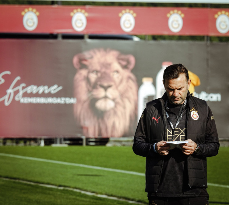 Dursun Özbek ve Abdullah Kavukcu Florya'da! Okan Buruk hayati maçlara çıkıyor - Resim : 1
