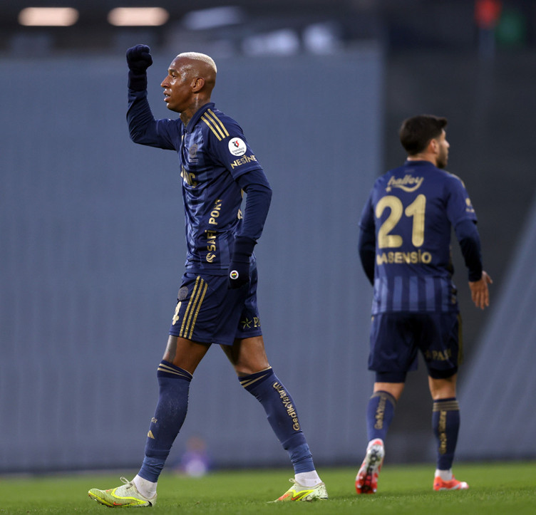 Sadettin Saran'dan Talisca'ya 6 milyon euro'dan 2 yıllık sözleşme teklifi - Resim : 2