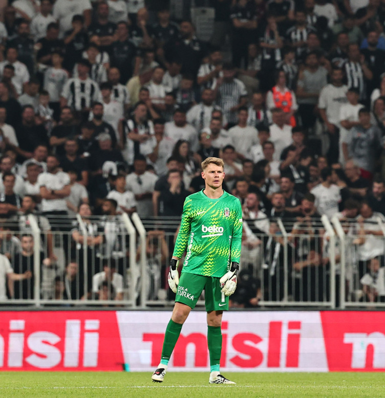 Alexander Nübel'in performansı Oscar Cordoba'yı hatırlattı! - Resim : 1