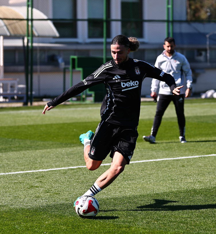 Taylan Bulut, top kaybetme canavarı Gökhan Sazdağı'nın bile gerisinde kaldı! - Resim : 2