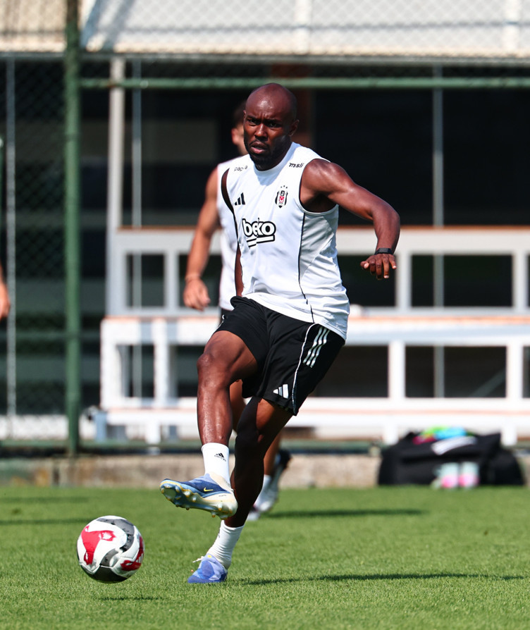 Al Musrati ve Jean Onana Beşiktaş'ın başına bela oldu! Maaşlarını bile veren yok - Resim : 2