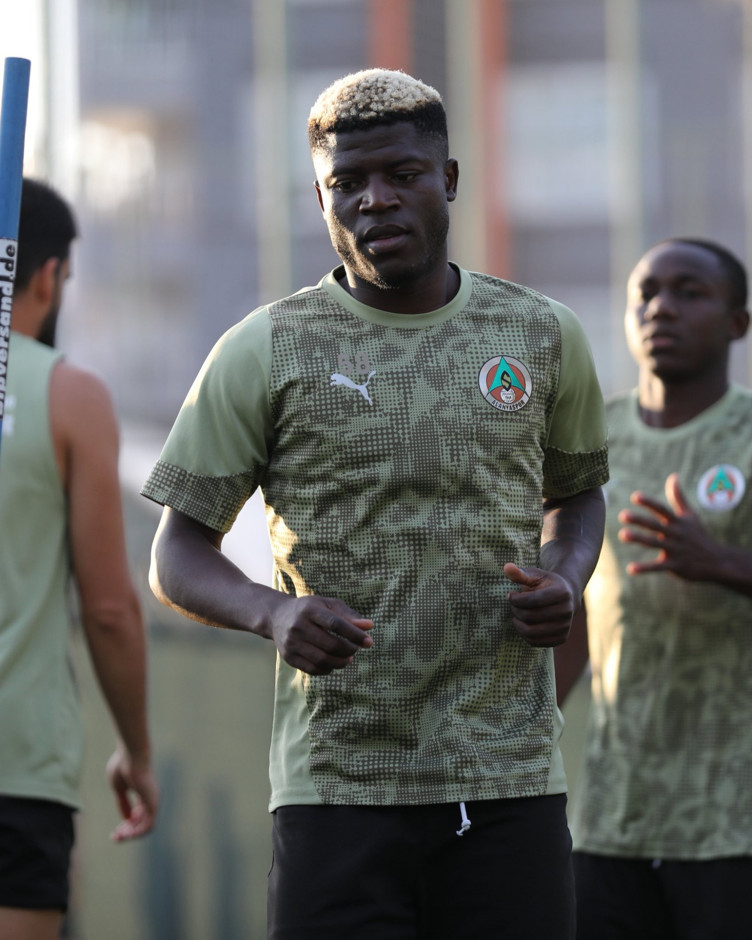 Sergen Yalçın transfer listesini verdi! Süper Lig'den iki ismi istedi - Resim : 2