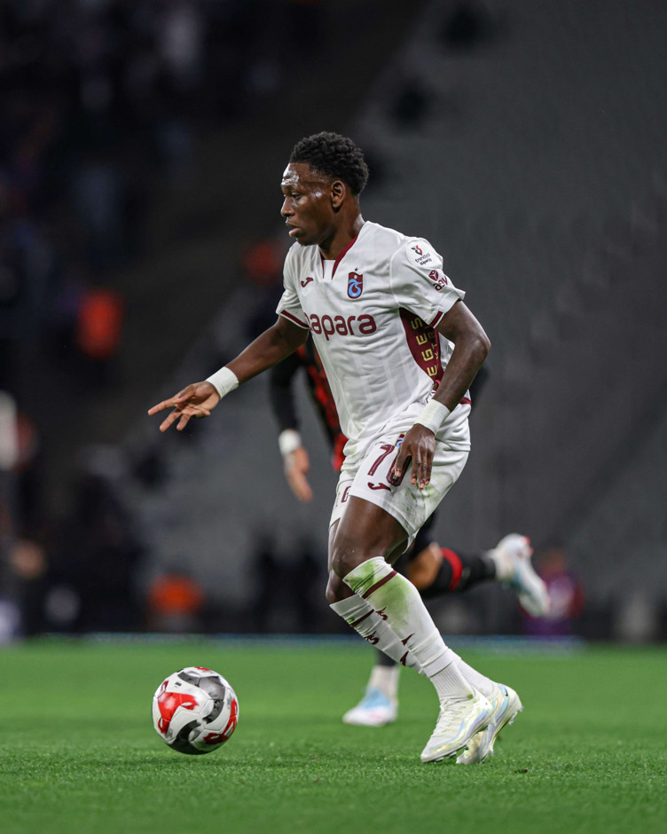 Olaigbe: Hep motive ol, küçük hataların seni yıldırmasına izin verme - Resim : 2