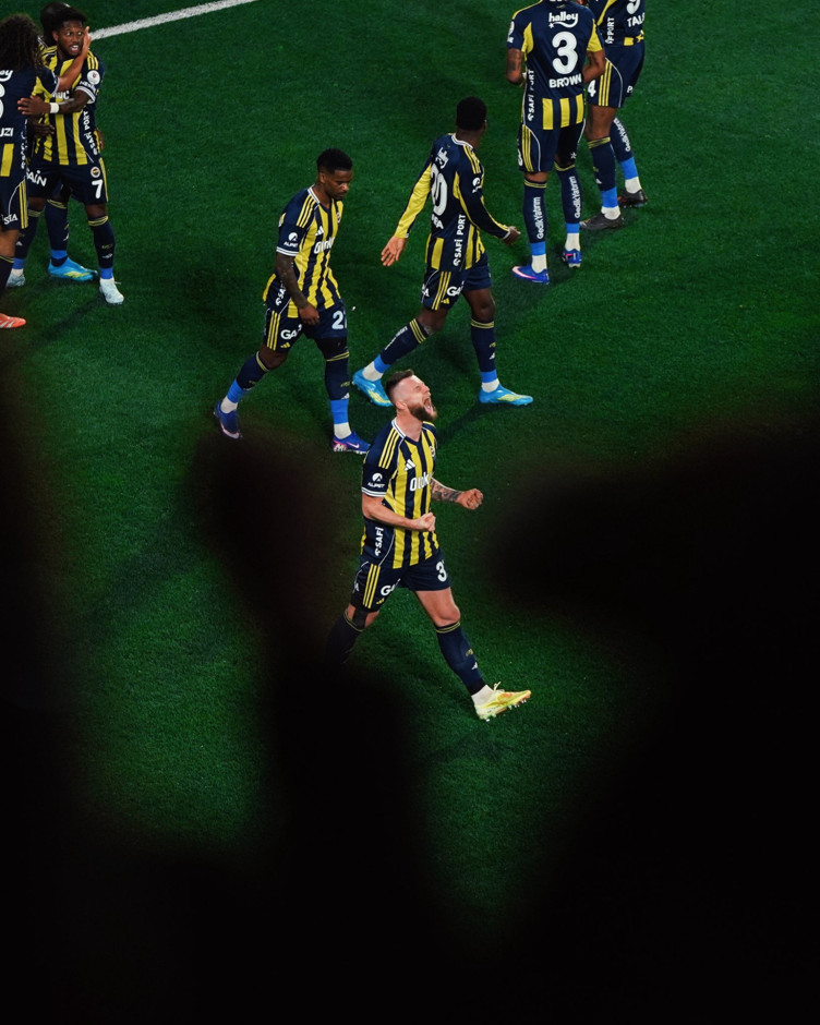 Fenerbahçe şampiyonluğa kilitlendi: Galatasaray daha çok puan kaybedecek - Resim : 2