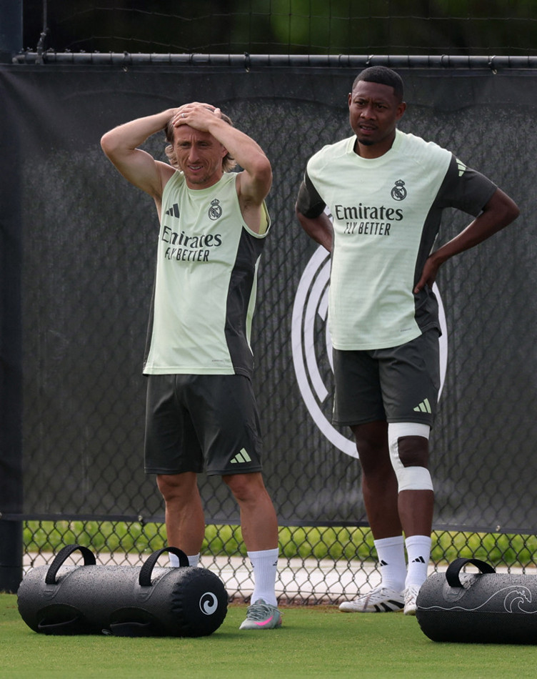 Sergen Yalçın'ın bu transferle ne sol bek sorunu kalacak ne sol stoper problemi! 10 kez yılın futbolcusu olan yıldız Beşiktaş'a geliyor - Resim : 1