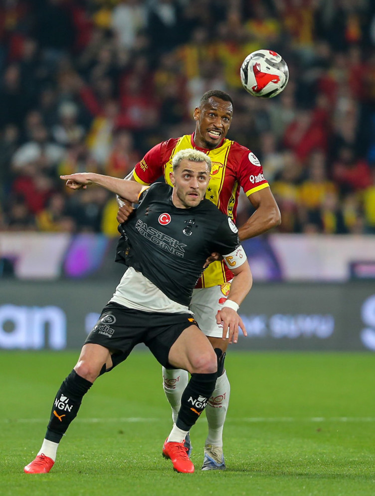 Herkes Okan Buruk'a aynı soruyu soruyor: Barış Alper varken Icardı Trabzonspor maçında neden oynadı? - Resim : 2