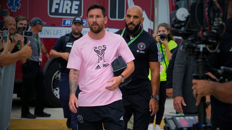 Messi'nin komando koruması iş başında!