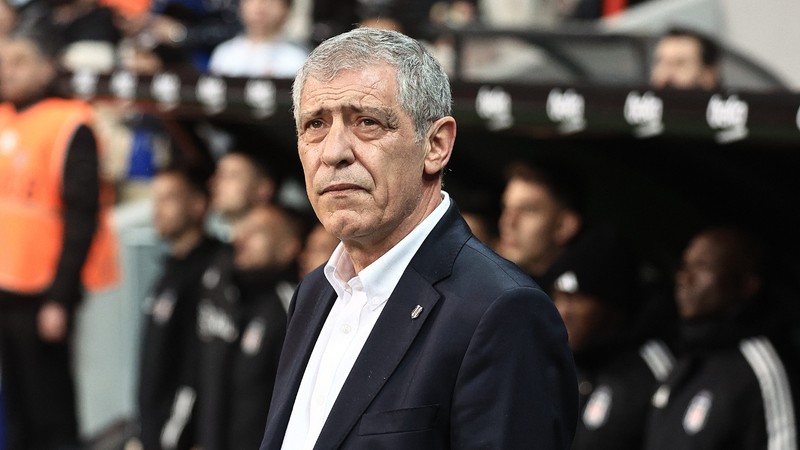 Beşiktaş Yönetimi'nden Fernando Santos'a: "Bu ikisini yap..."