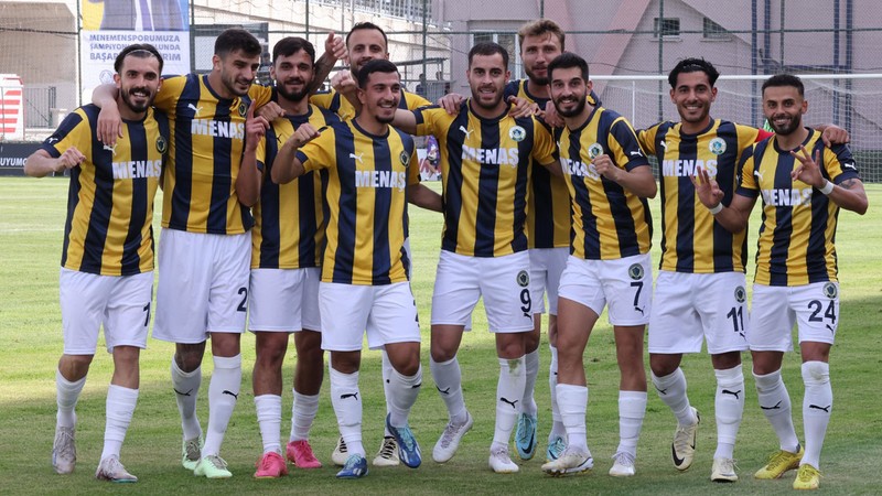 Yılmaz Vural yönetimindeki Menemen FK 5’te 5 yaptı
