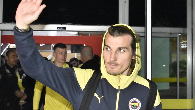 Fenerbahçe'ye Konya'da coşkulu karşılama