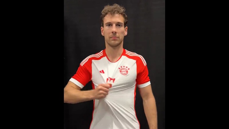 Bayern Münih, yeni sezonun iç saha formasını böyle tanıttı