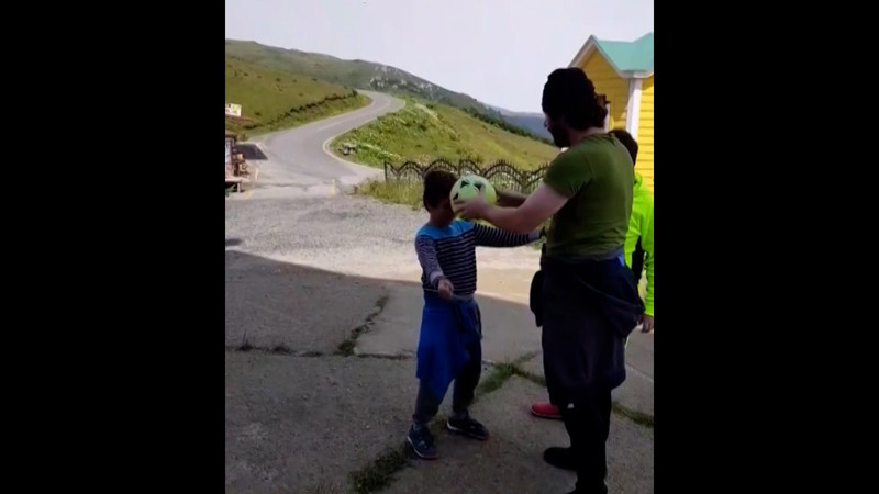 Topa nasıl kafa vurulur? Fatih Tekke'den kafa vuruşu dersi