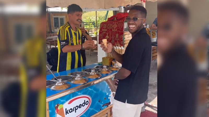 Fred de Maraş dondurmacısından nasibini aldı