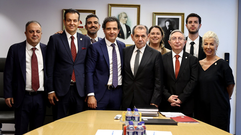 Dursun Özbek: "İnşallah sezon sonunda 5. yıldıza kavuşacağız"
