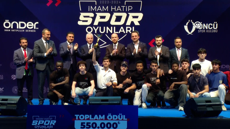 14. İmam Hatip Spor Oyunları'nın ödül töreni gerçekleştirildi