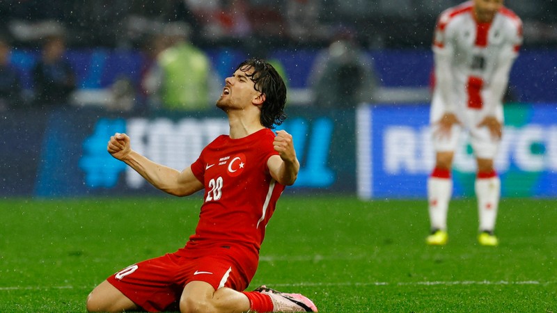 Hollanda'da gündem Ferdi Kadıoğlu