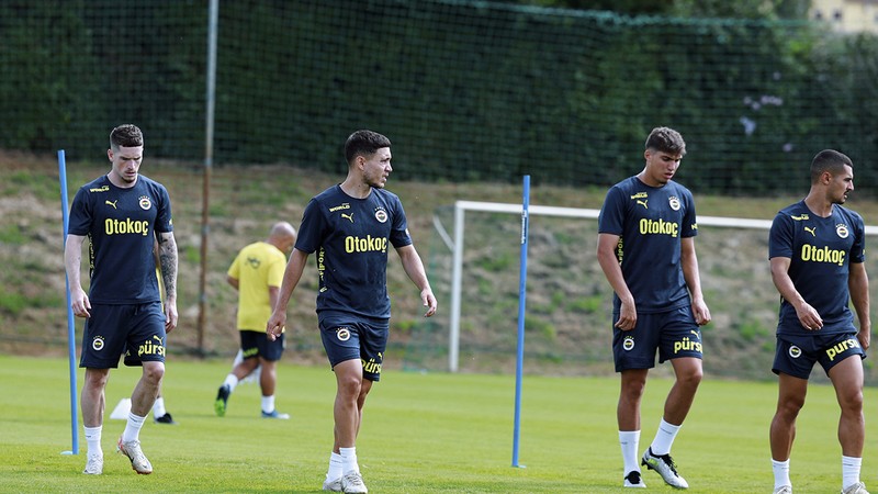 Fenerbahçe'de yeni sezon hazırlıkları sürüyor