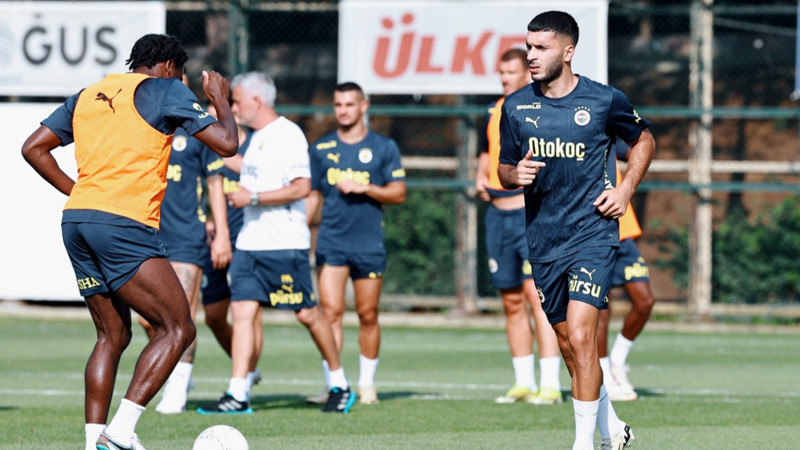 Fenerbahçe, 1 günde 3 transfer yaptı