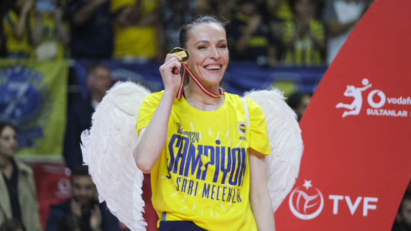 Eda Erdem'den Dünya Fenerbahçeliler Günü paylaşımı