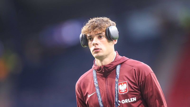 Nicola Zalewski kimdir? Kaç yaşında? Hangi takımda oynuyor? FM 2024 profili...