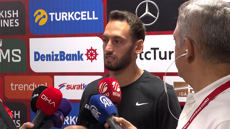 Hakan Çalhanoğlu: Ballon d'Or'a bir Türk oyuncu katıldı, bunun gururunu yaşıyorum