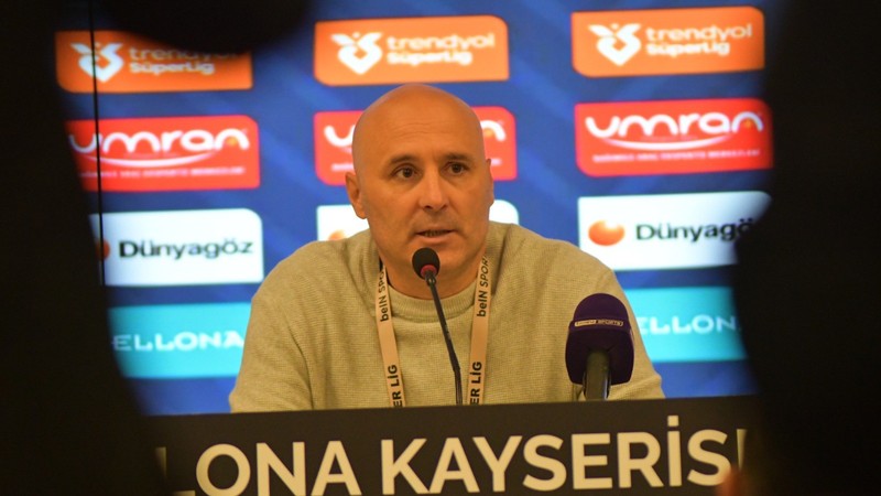 Corendon Alanyaspor Teknik Direktörü Sami Uğurlu: Galip gelmemiz gereken bir maçtı ama istediğimizi alamadık