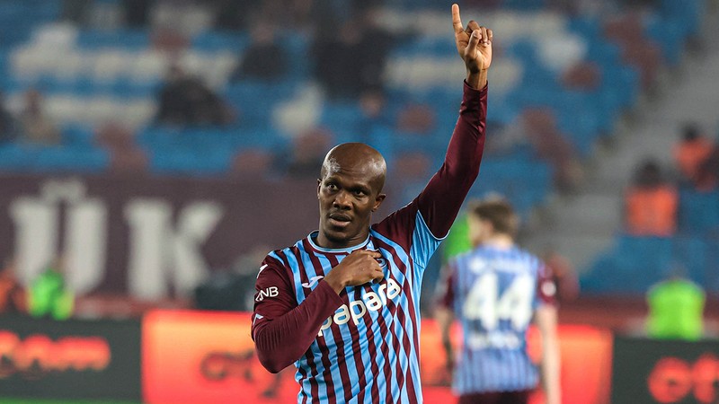 Trabzonspor'da Nwakaeme'nin performansı Galatasaray maçı öncesi ümit verdi