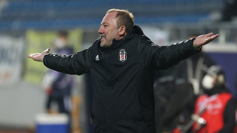 "Yerli hocanın gelmesi lazım"