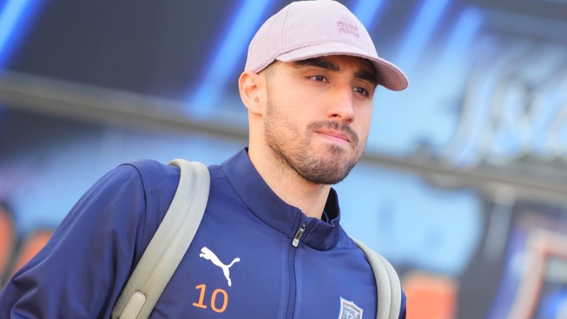 Trabzonspor ile Başakşehir arasında takas! Al Enis Bardhi'yi ver Berkay Özcan'ı