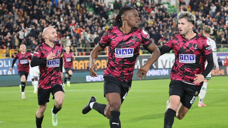 MAÇ ÖZETİ | Corendon Alanyaspor 2-1 TÜMOSAN Konyaspor (Trendyol Süper Lig)