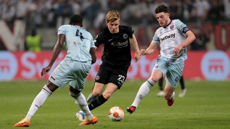 276 maçta 55 gol 52 asist! Trabzonspor listesine aldı