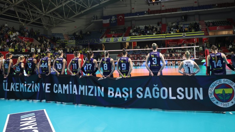 Fenerbahçe, Neptunes'e set vermedi