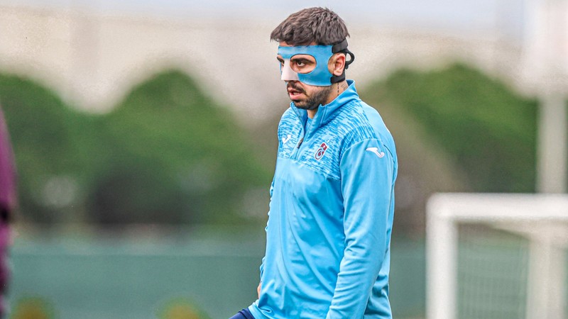 Trabzonspor, Kayserispor maçı hazırlıklarını çift antrenmanla sürdürdü