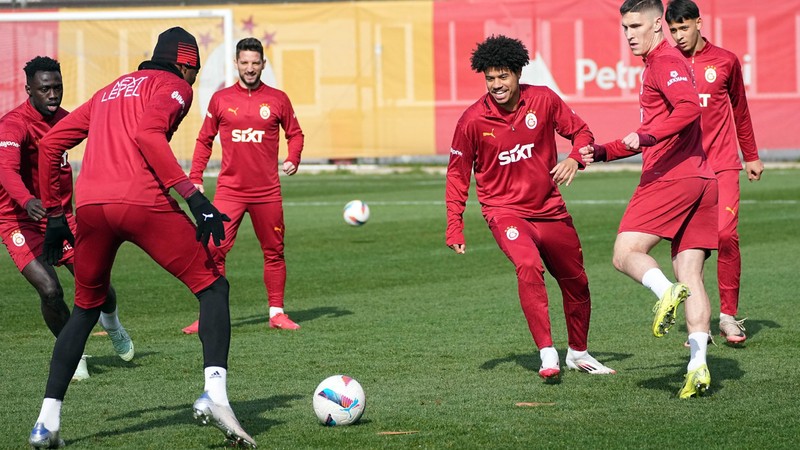 Galatasaray'ın Gaziantep FK maçı çalışmaları devam etti