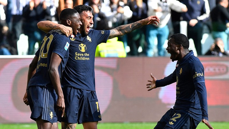 Kolo Muani şov yaptı! Juventus geriden gelerek farklı kazandı