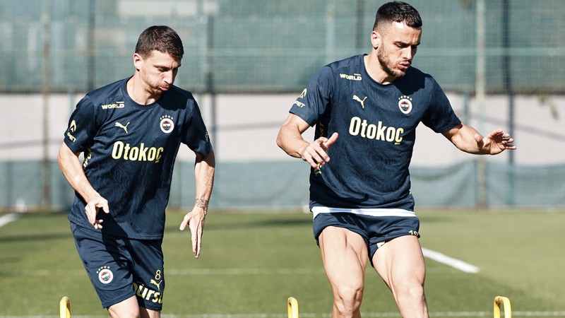 Galatasaray derbisi öncesi Mert Hakan Yandaş ve Filip Kostic kart sınırında!