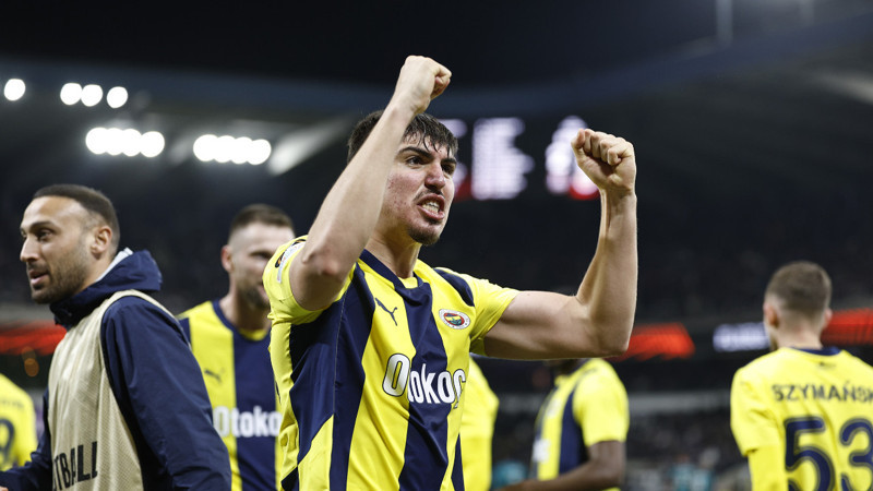 Ali Koç yıldızını kaptırmak istemiyor!