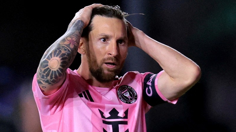 Marco Ortiz, Messi'den forma istedi 6 ay ceza yedi!