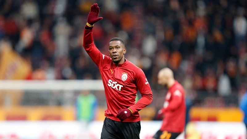 Carlos Cuesta 36 saniyede saç baş yoldurttu!