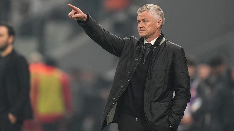 Ole Gunnar Solskjaer Svensson ve Gabriel Paulista'yı Konyaspor deplasmanında oynatacak